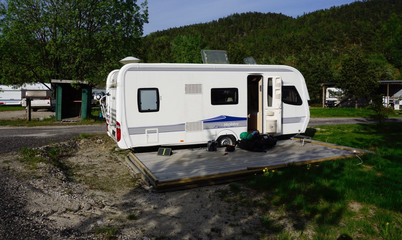 AB82631D-AAF3-40D7-95F0-AB88867FCF3C